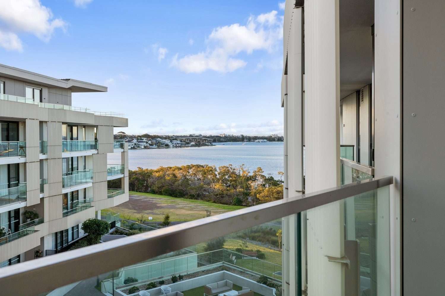 Welcoming Two-Bedroom Apartment with Dual Balcony Access
