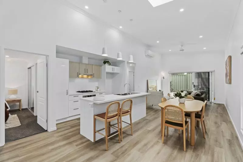 Perfect lock and leave