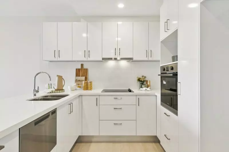 Stunning 2-bedroom apartment with balcony views