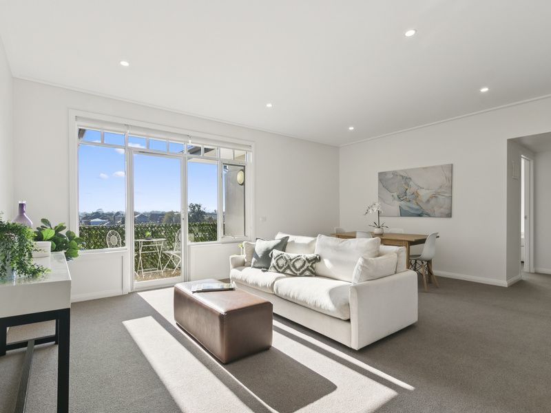 Bright Corner Apartment with City Views