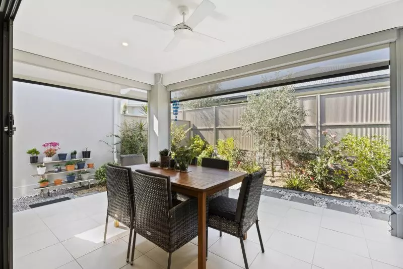 Site 365 - Established Berwick H6