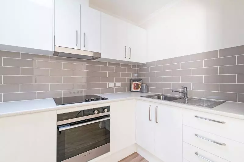 Live in this lovely unit while accessing the level of support you need when you need it!