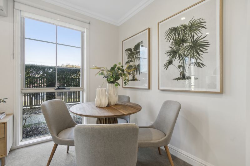 Spacious and bright two-bedroom apartment