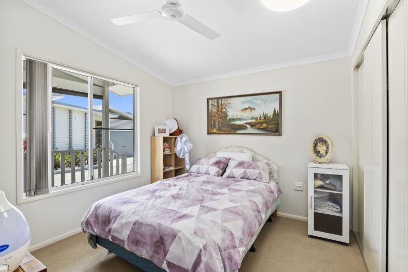 Effortless Living - Close to 19th Hole Clubhouse!