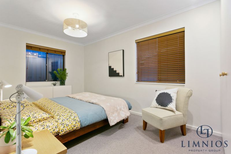 Premiere Location and Lifestyle!!