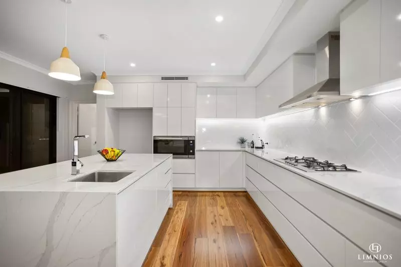 Seaside Living At It's Best!