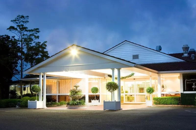 Perfectly maintained ground floor unit, with just a stroll to the main clubhouse and facilities