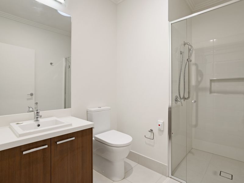 AVAILABLE NOW - 'The Springs' 3bedroom & single garage