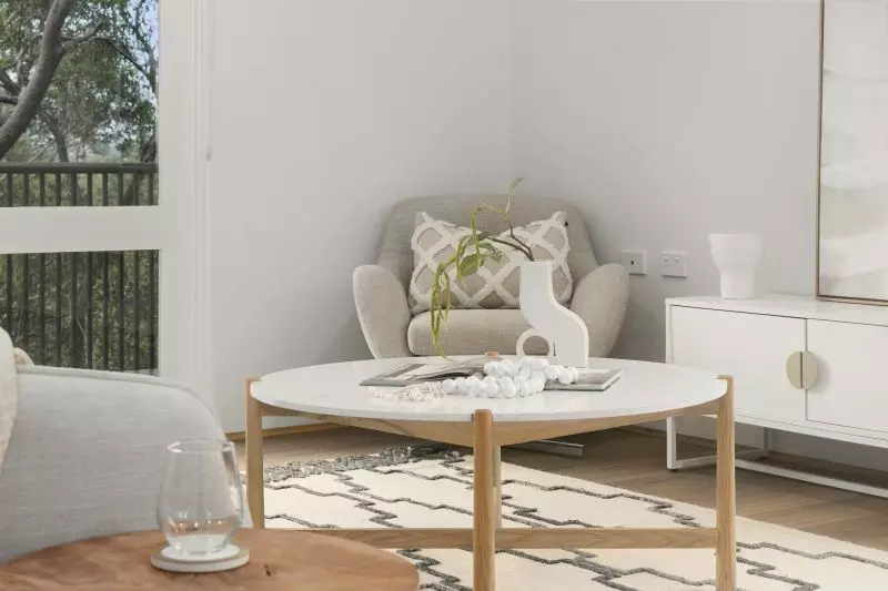 Ready to move in! Spacious apartment with Balcony, Lift Access & Serene Views