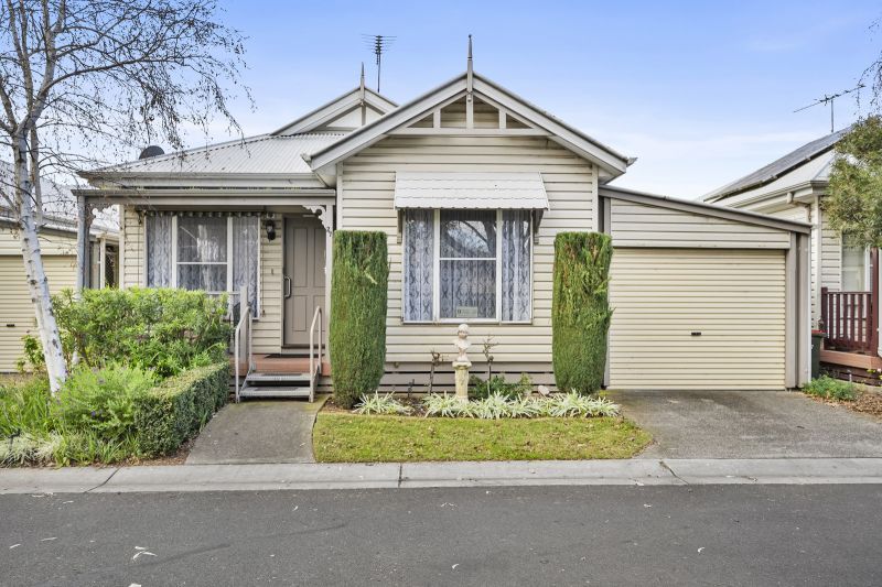 Cosy Single-bedroom Home