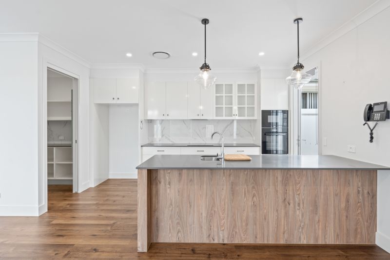 Modern Masterpiece – Embrace a Lifestyle of Ease and Elegance.