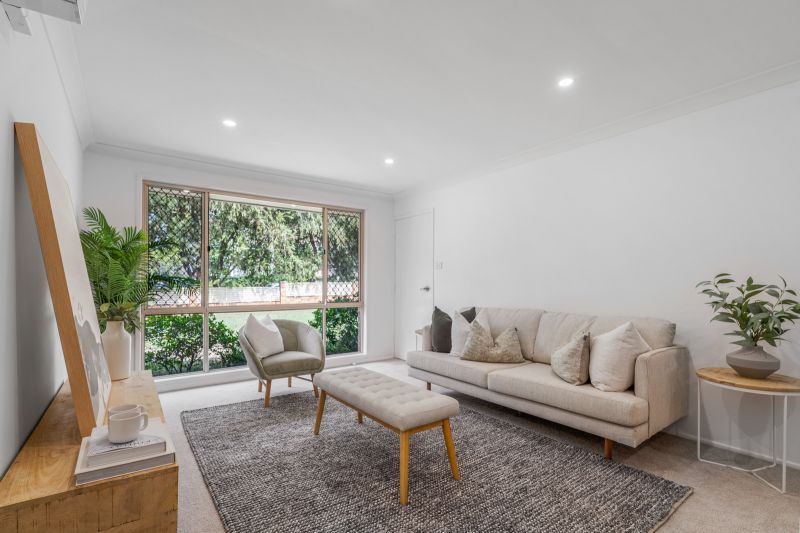 Warm & inviting home!