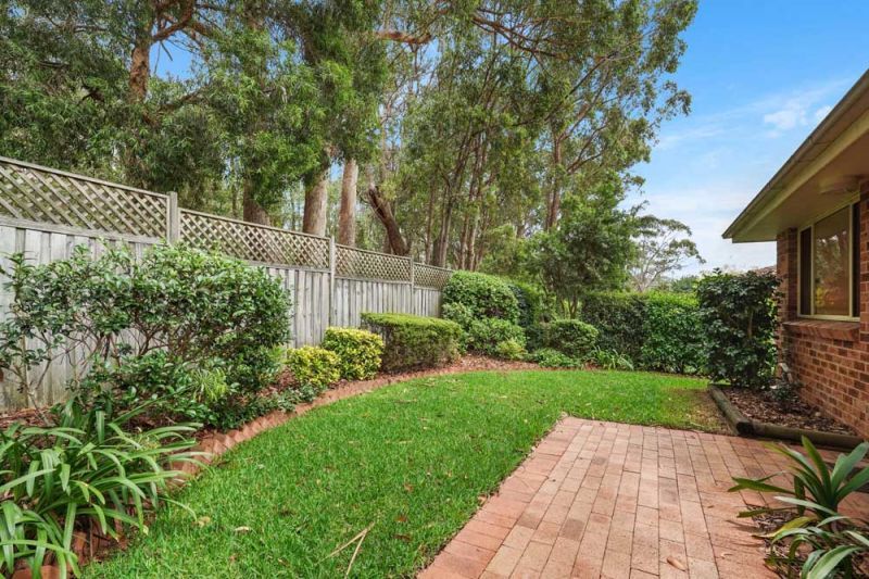 Fully Refurbished Stunning Villa Overlooking The Parklands.