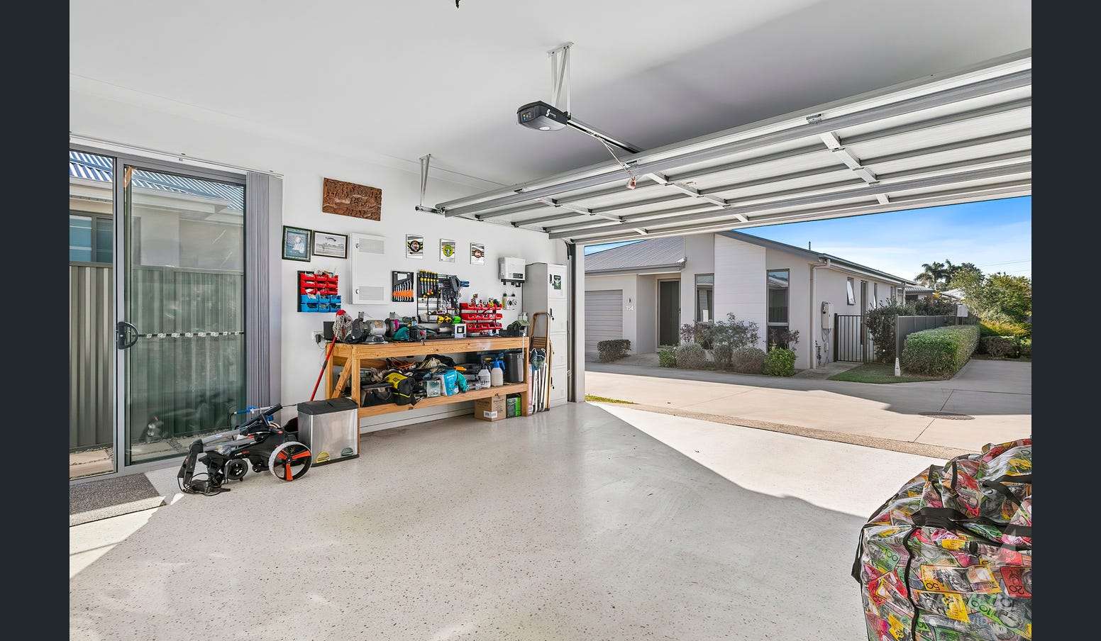 Your Ideal Retreat - Elegant 3-Bedroom Home with dedicated Study