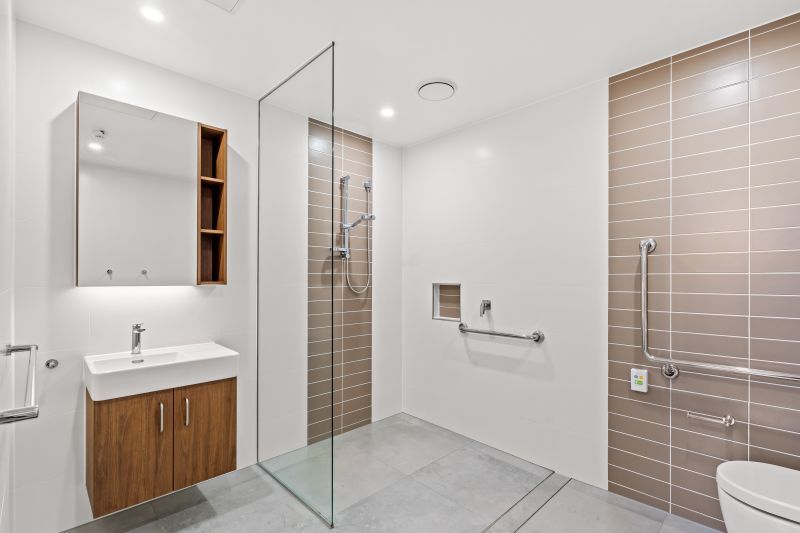 Comfortable level 1 apartment, close to the activity centre.
