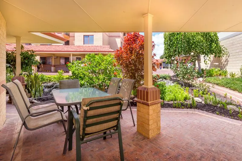 Presents like it is brand new...