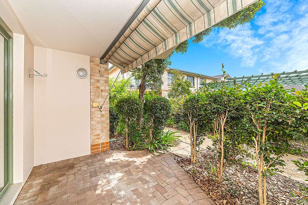 Garden setting North facing ground level unit