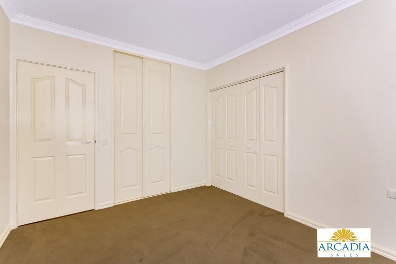 ARCADIA WATERS BICTON - Sought After Ground Floor Villa