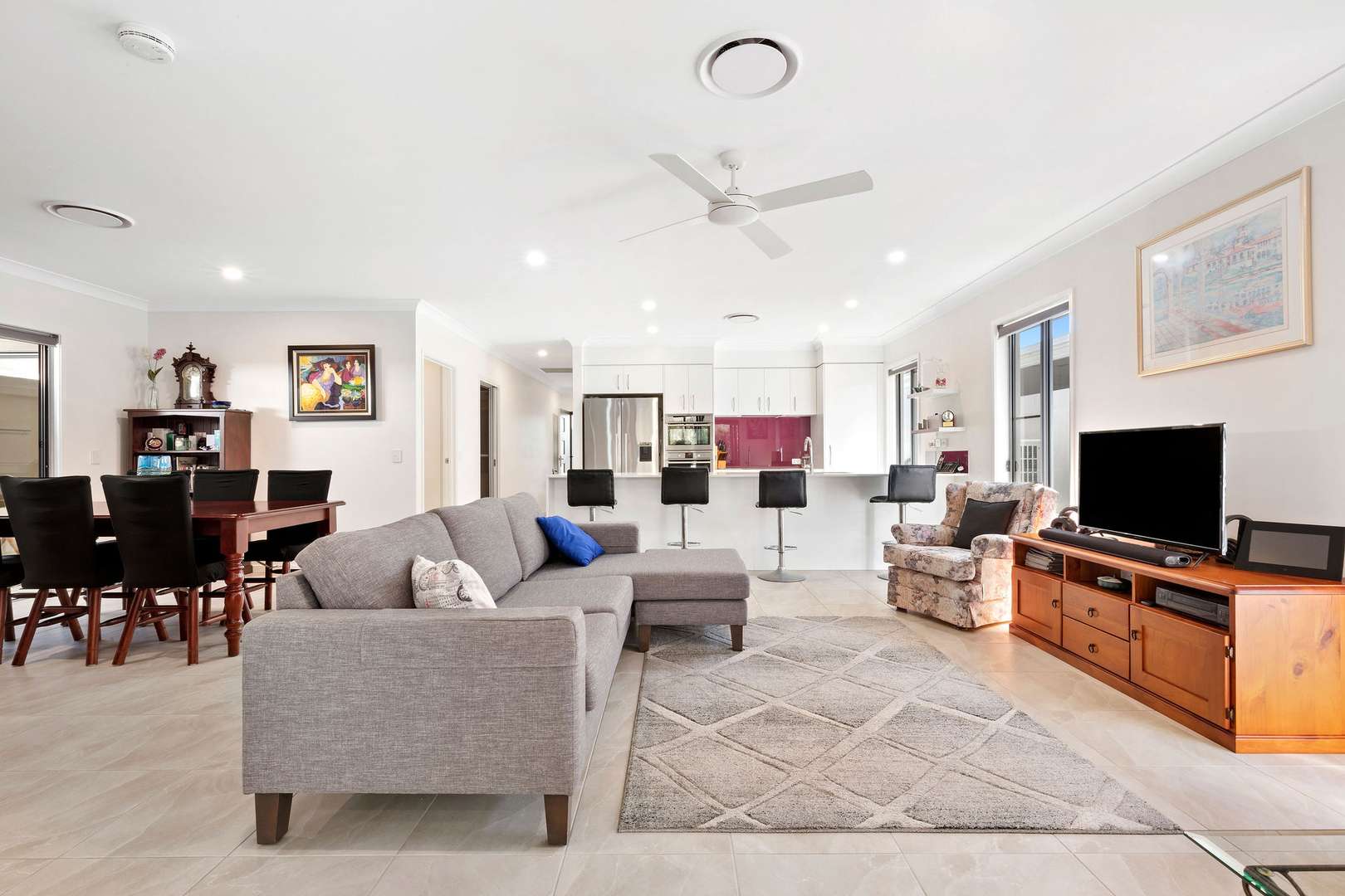 Lifestyle, Location, Presentation!