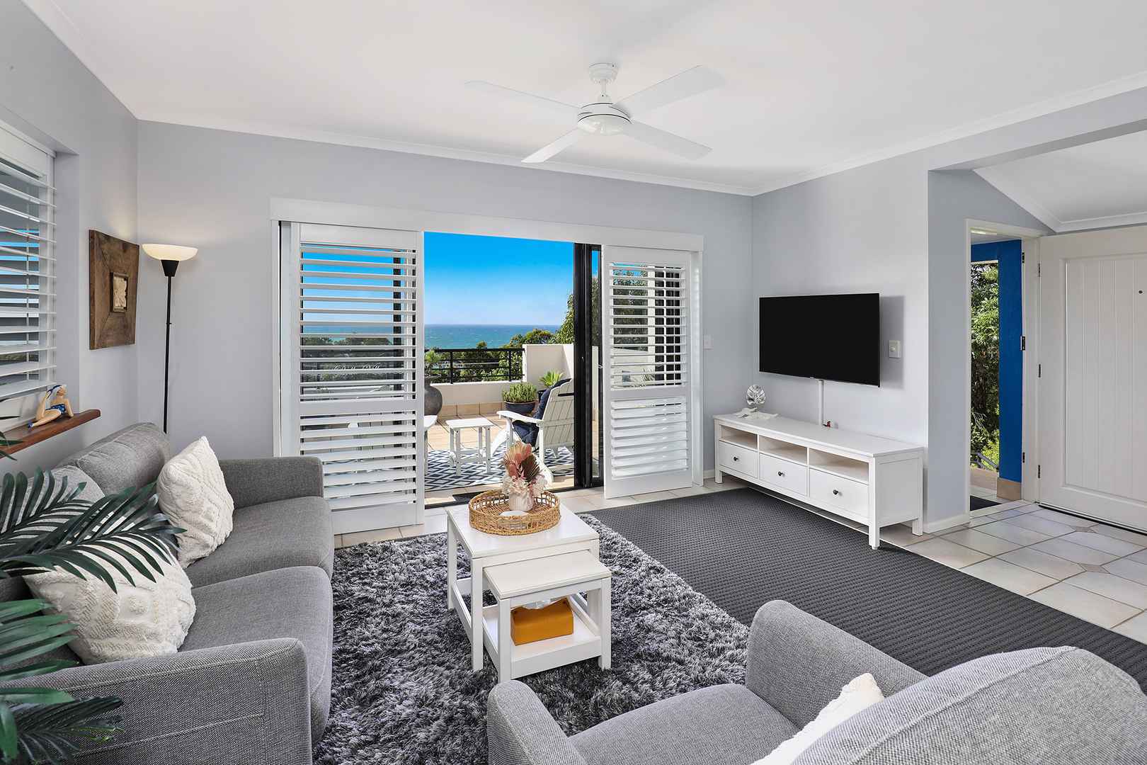 UNBEATABLE VALUE - Coolum Beach Living: Fully Furnished & Ready for You!