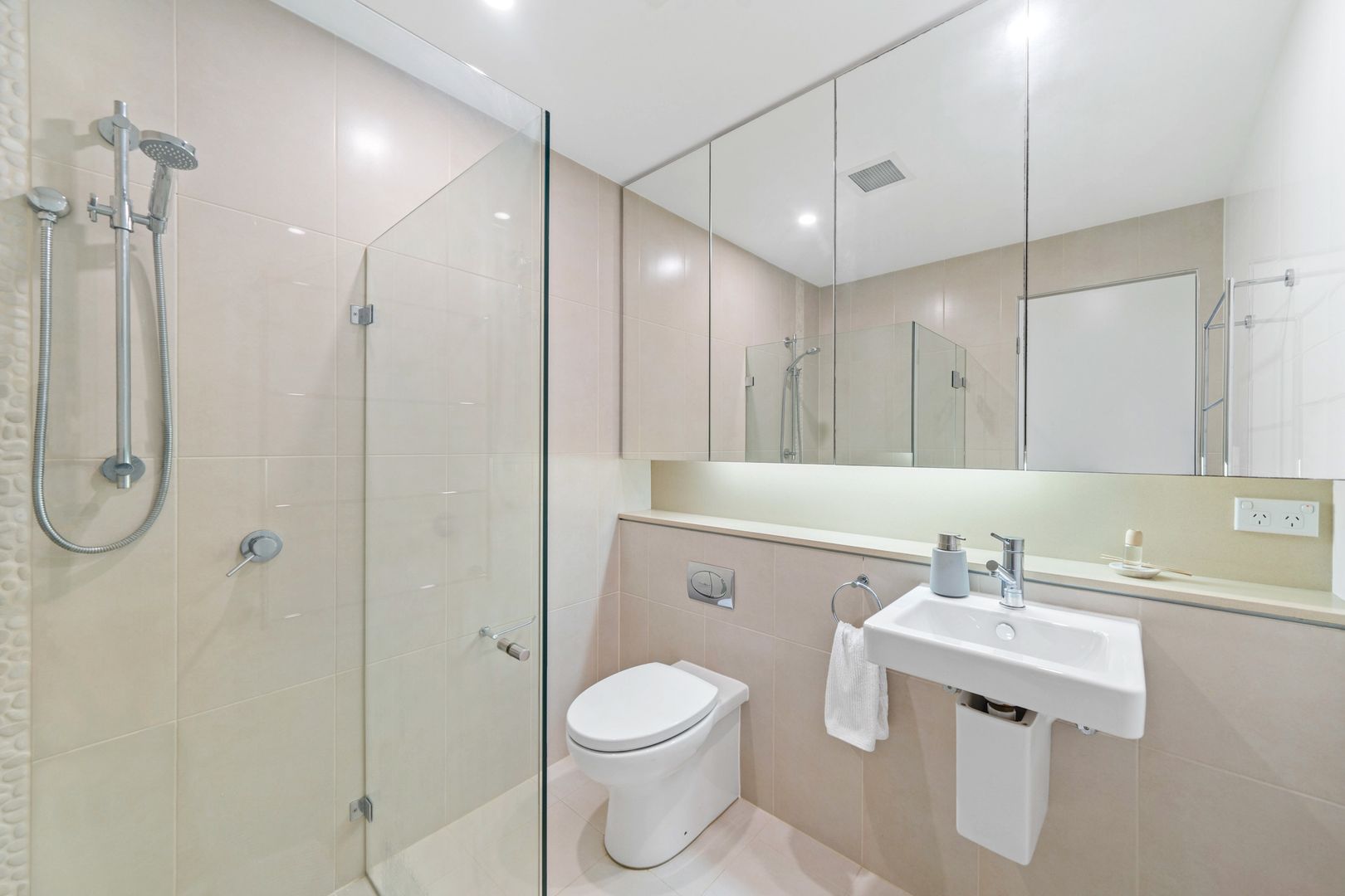 2 Bedroom North-Facing Apartment at The Woniora