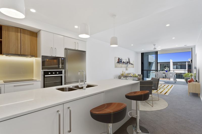 Elevated Retirement Living: Top-Floor 2 Bedroom Gem in Maroochydore CBD