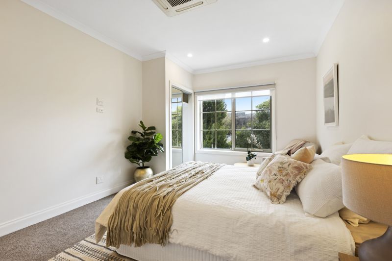 Delightful and freshly renovated studio apartment with services