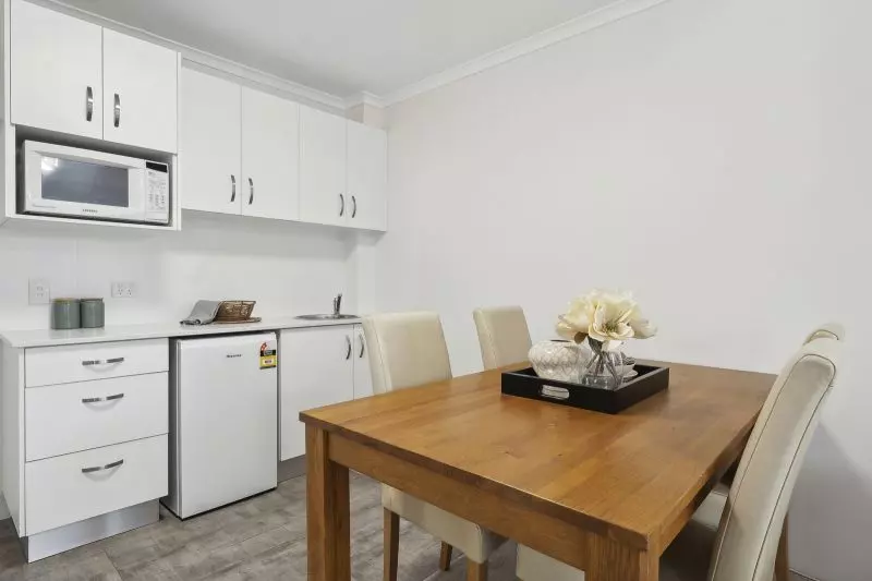 Fresh and bright one bedroom apartment