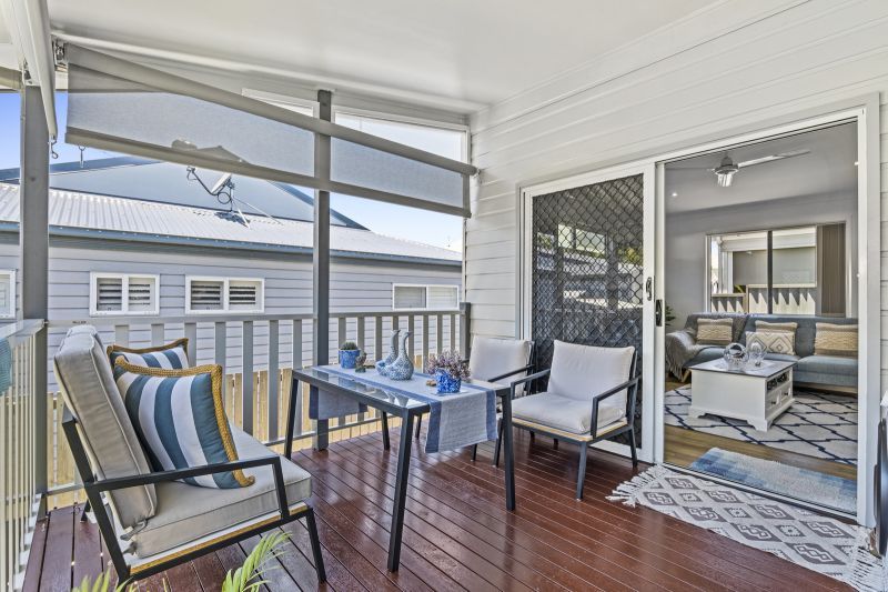 Modern Two Bedroom - Beautiful Inside & Out!