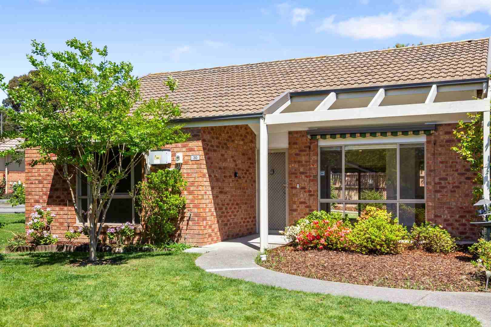 Light-Filled Living, Fresh New Style