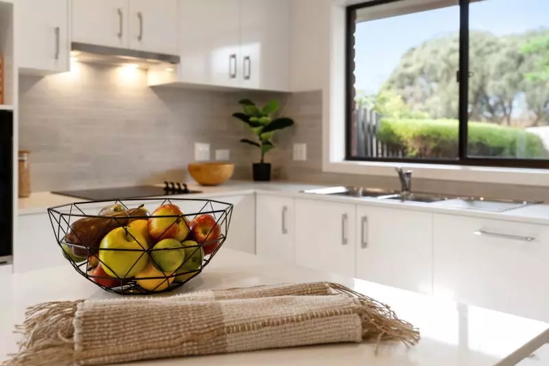 DEPOSIT TAKEN - Light & bright, ground level unit