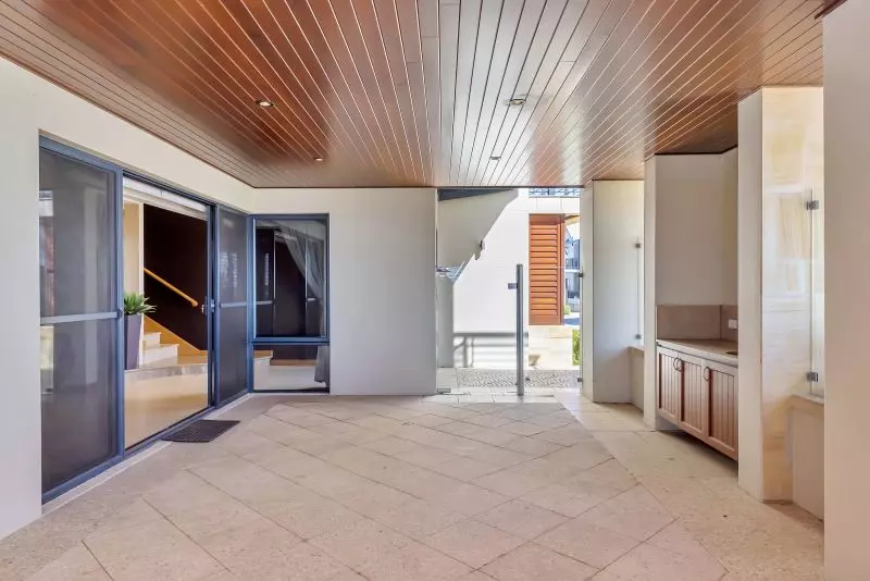 Absolute Beachfront!