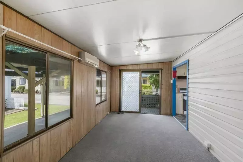 Relaxed Coastal Living in a Peaceful Community