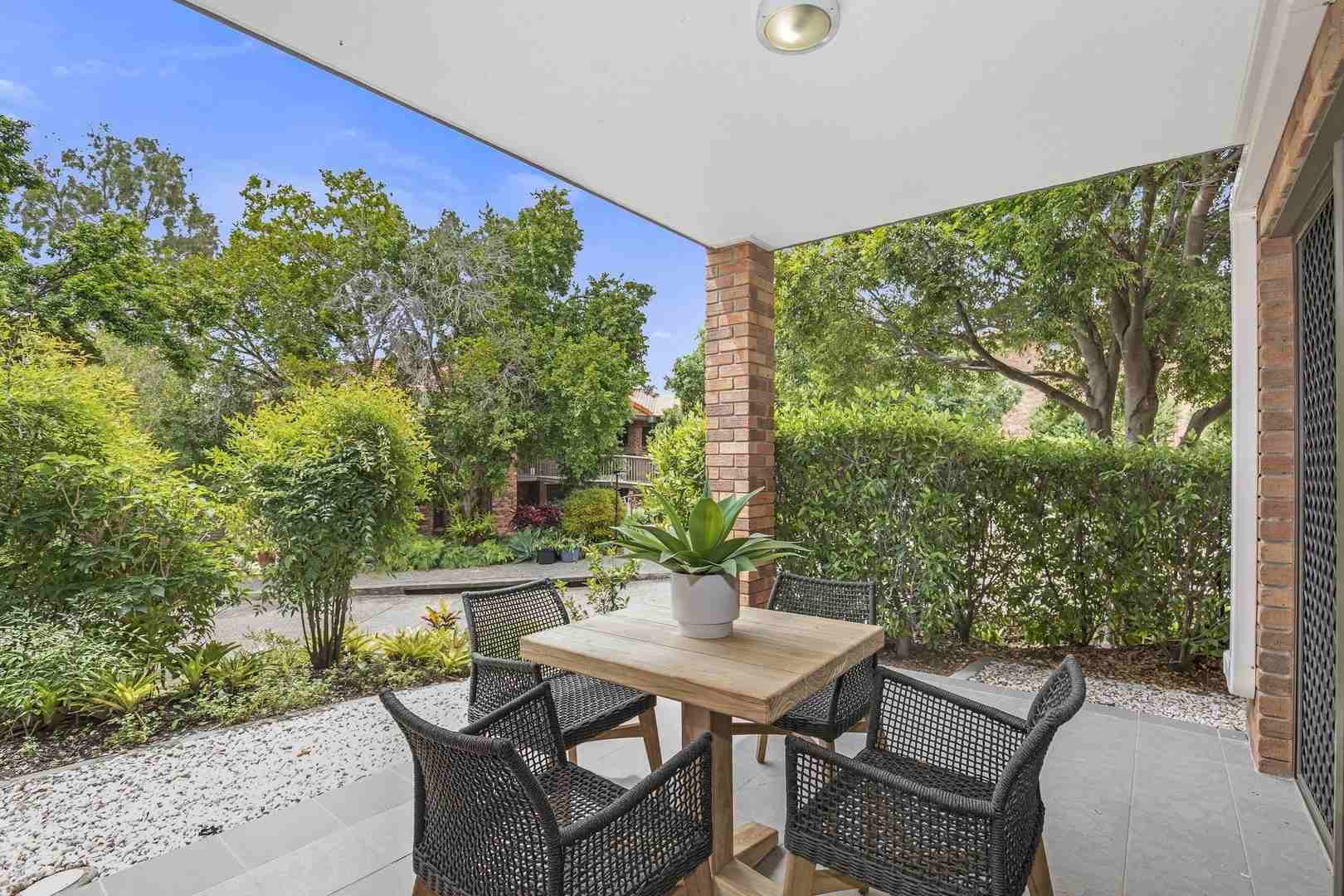 Spacious two-bedroom villa with detached garage