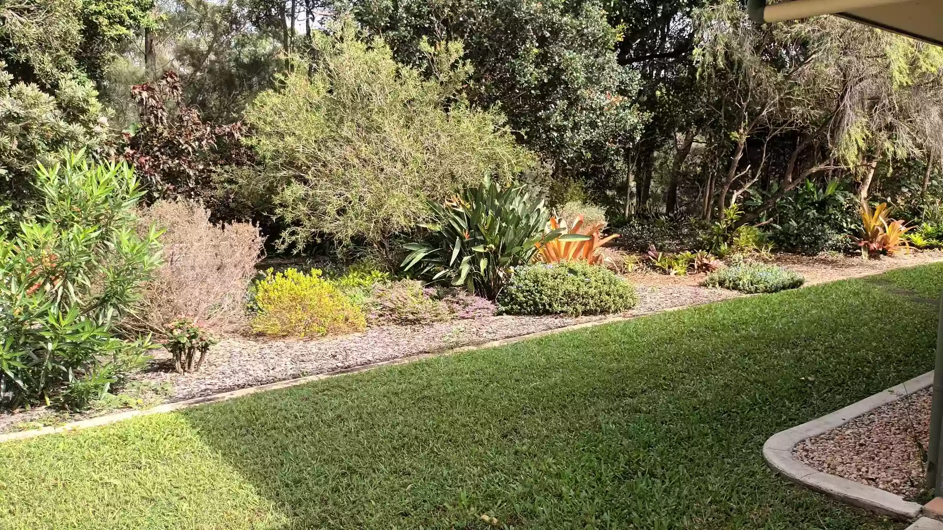 Large 3 bedroom stand alone unit, positioned by the creek - Unit 21