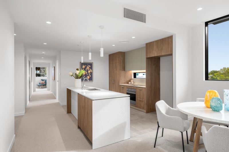 A city‑view sanctuary with room to live