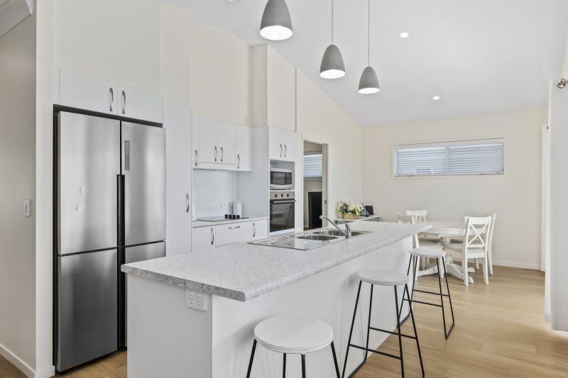 Bright, Tranquil Home with Private Alfresco