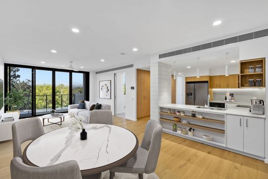 5th floor penthouse views over golf course