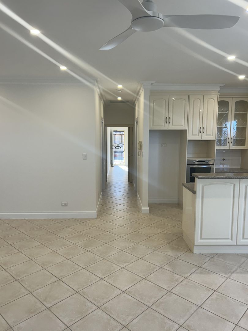 Stunning 3 bedroom home with double garage - Unit 12!