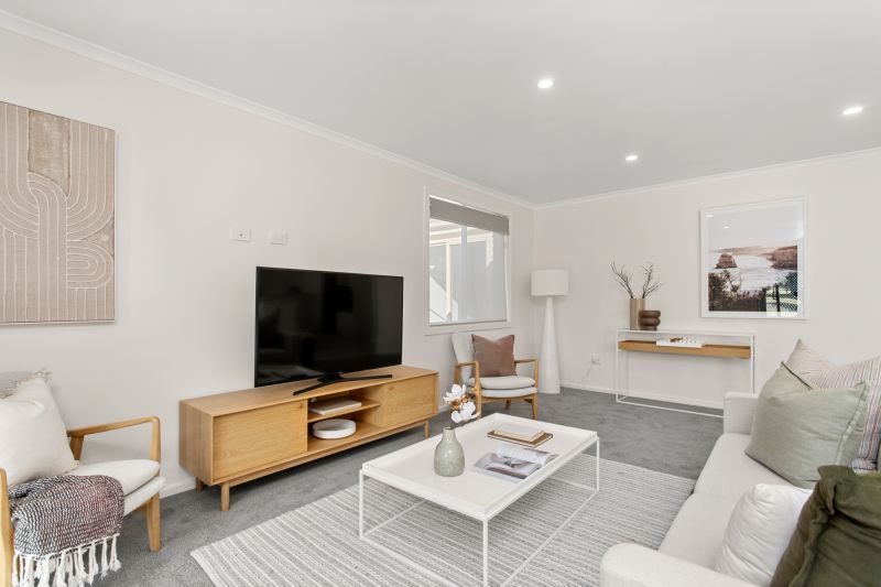 Spacious villa with golf course views