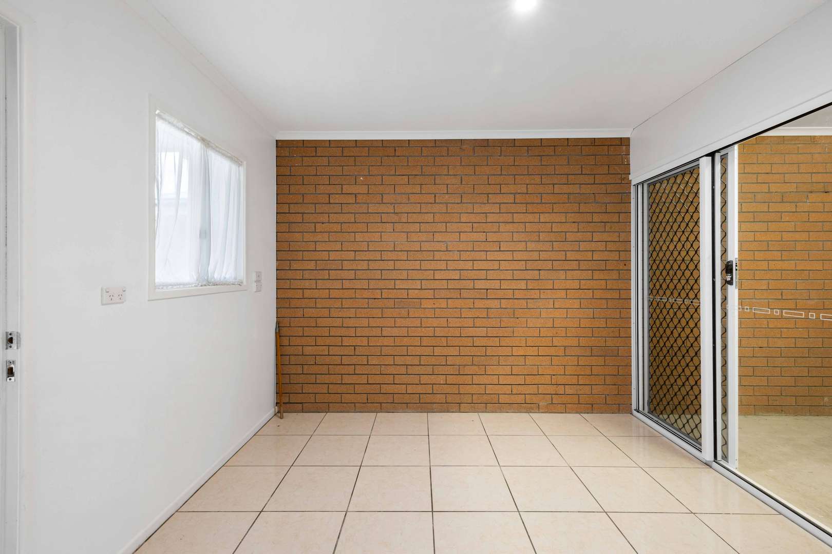 Lovely 2 Bedroom Home Close to the Country Club