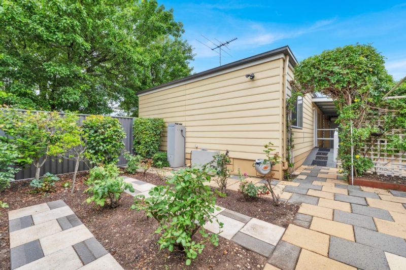 Lifestyle Communities Brookfield - Resort-style living in a prime corner position