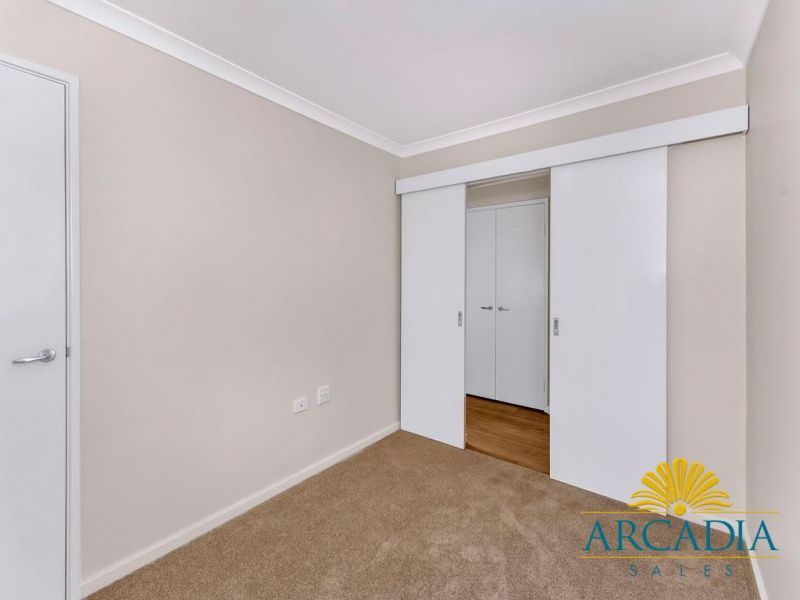 ARCADIA WATERS MANDURAH - Light & Bright, Carol 02 Design