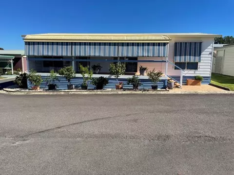 IMMACULATE CORNER BLOCK