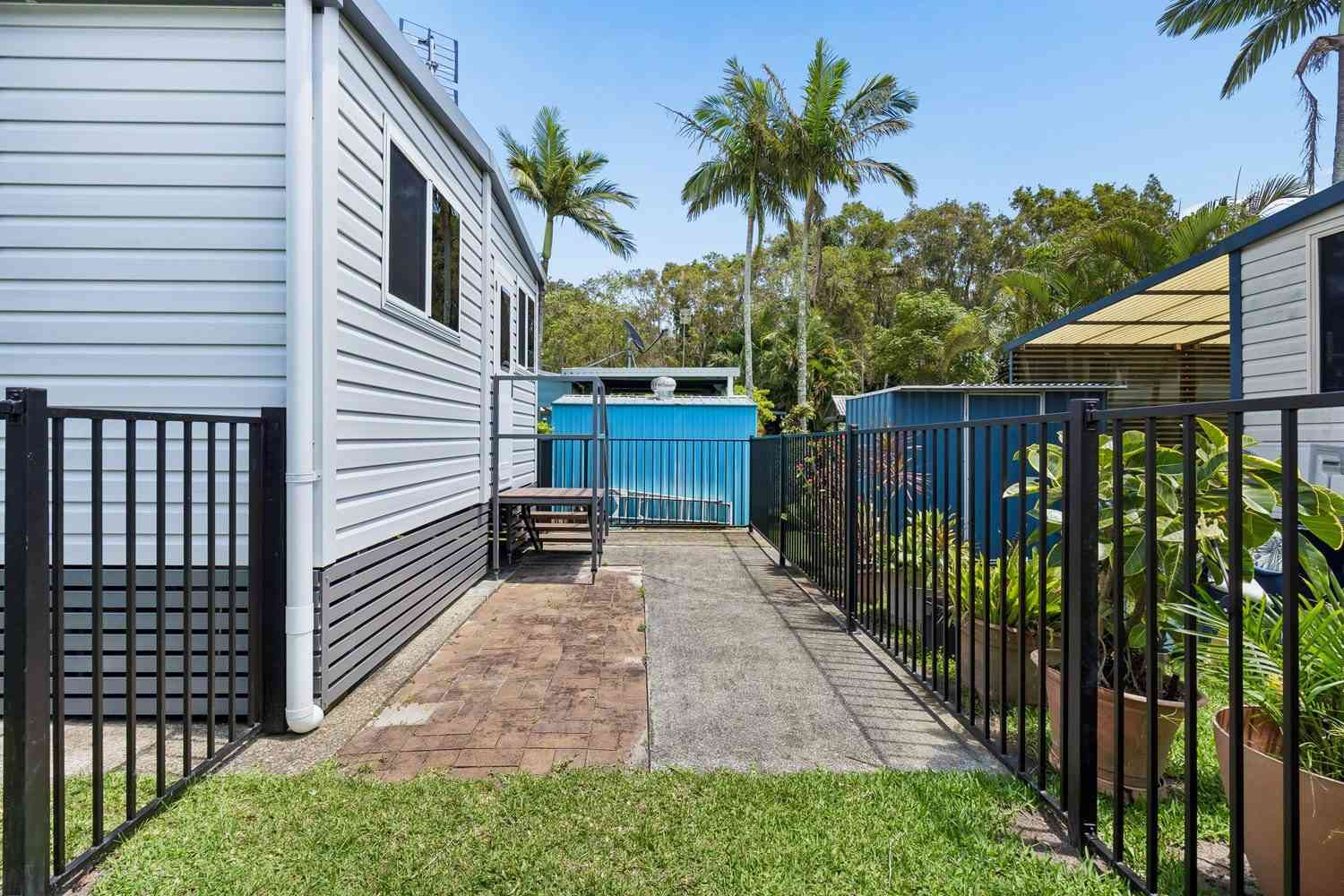 Modern Coastal Living – Low Maintenance, Move-In Ready