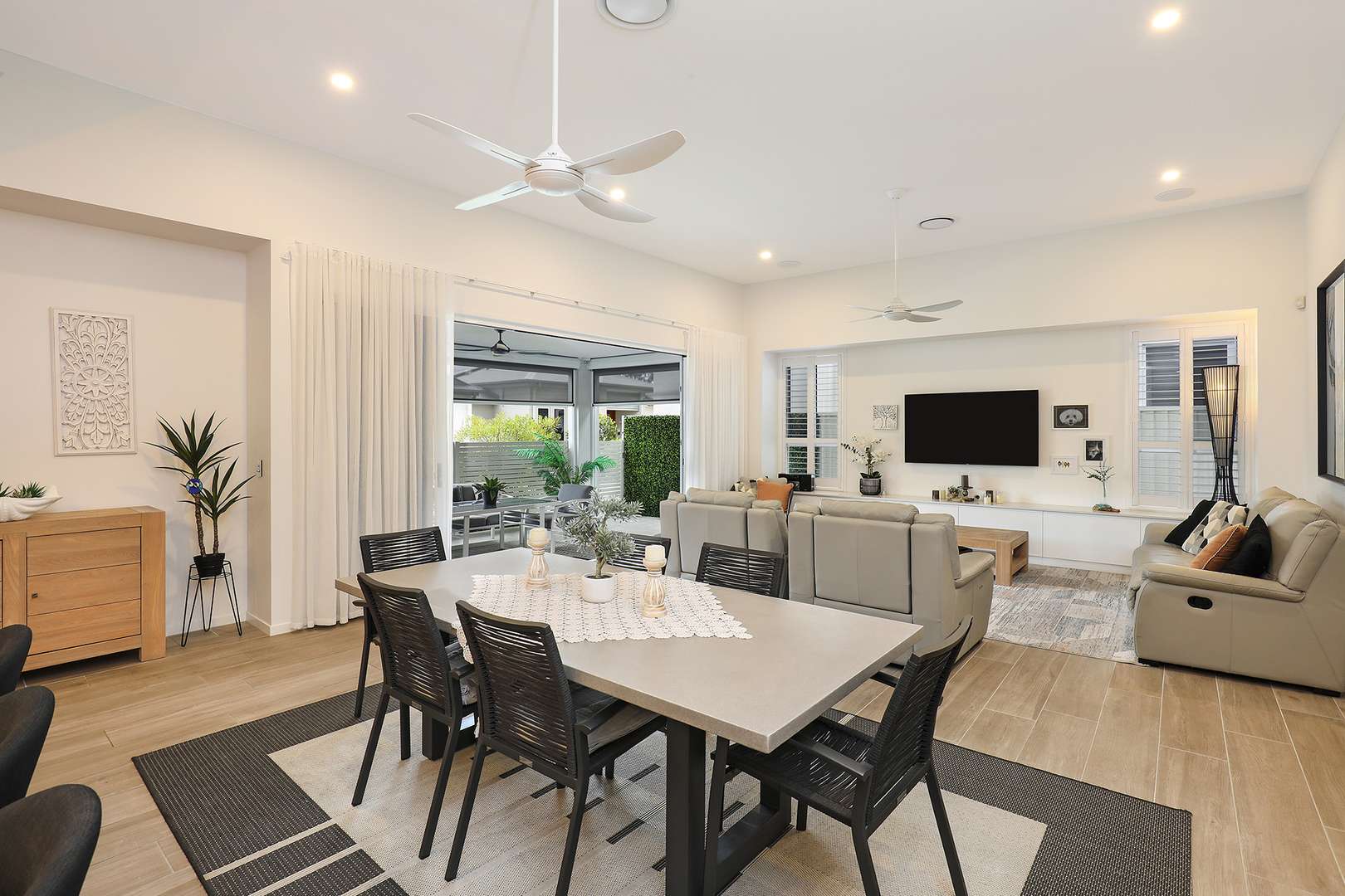 Choose the EASY Life! - Villa 40 GemLife