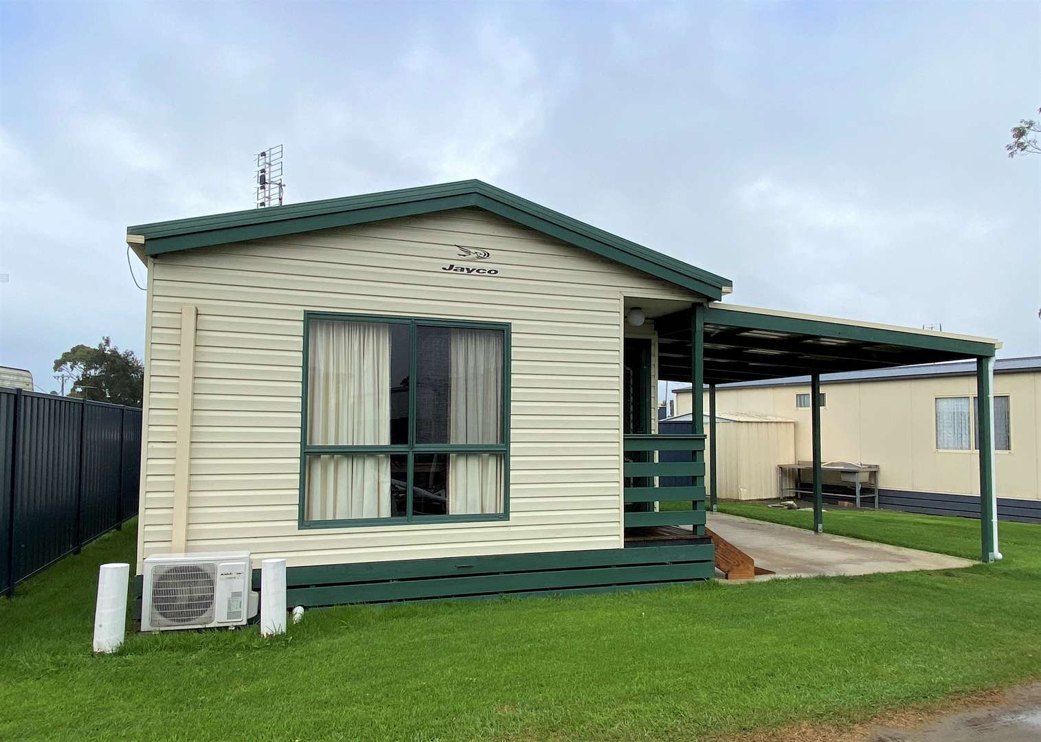 Portland Tourist Park - Pre-Loved Home