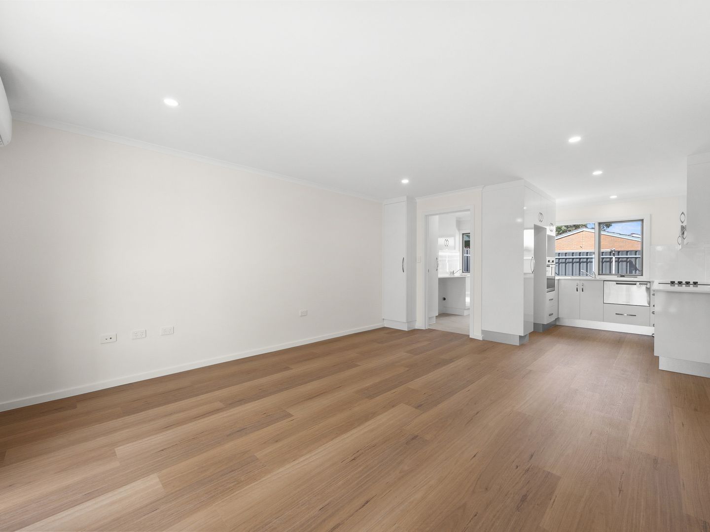 Retirement Living for the over 60's in Paradise located near Linear Park 