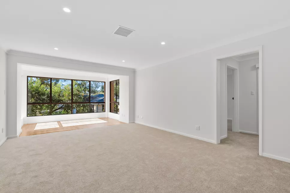 Refurbished Modern 2 Bedroom Home - Cutler 99