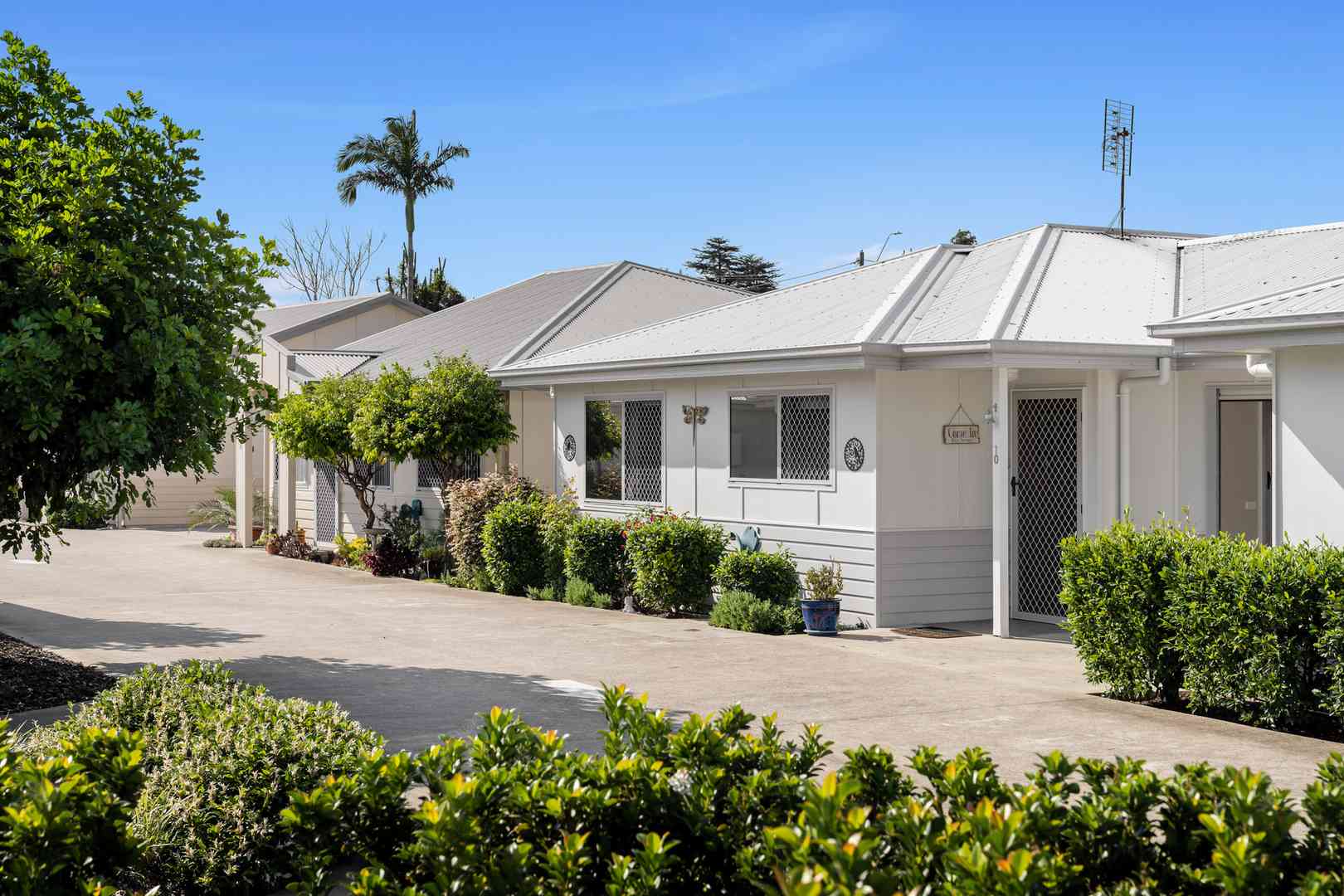 Oak Tree Retirement Village Cardiff